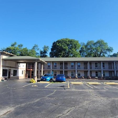 First Western Inn Caseyville Ngoại thất bức ảnh