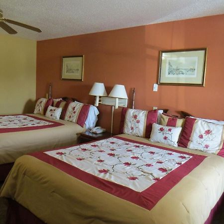 First Western Inn Caseyville Ngoại thất bức ảnh