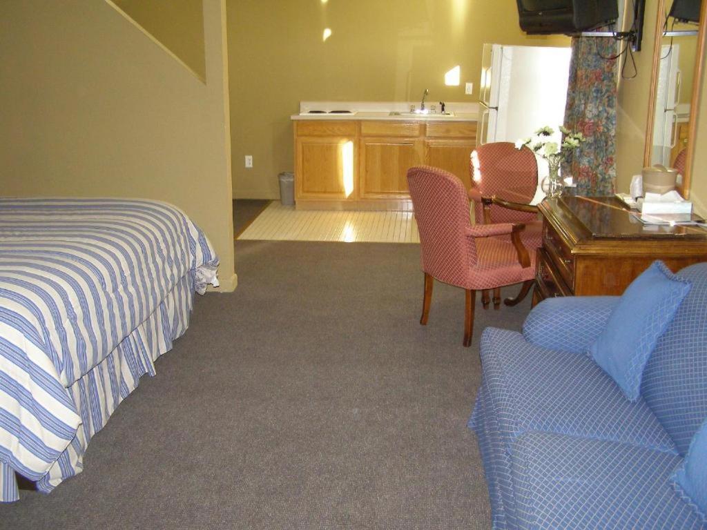 First Western Inn Caseyville Ngoại thất bức ảnh