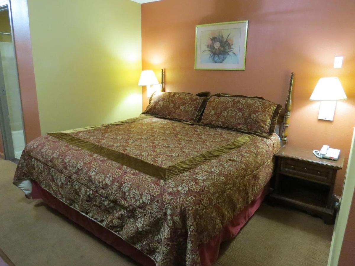 First Western Inn Caseyville Ngoại thất bức ảnh